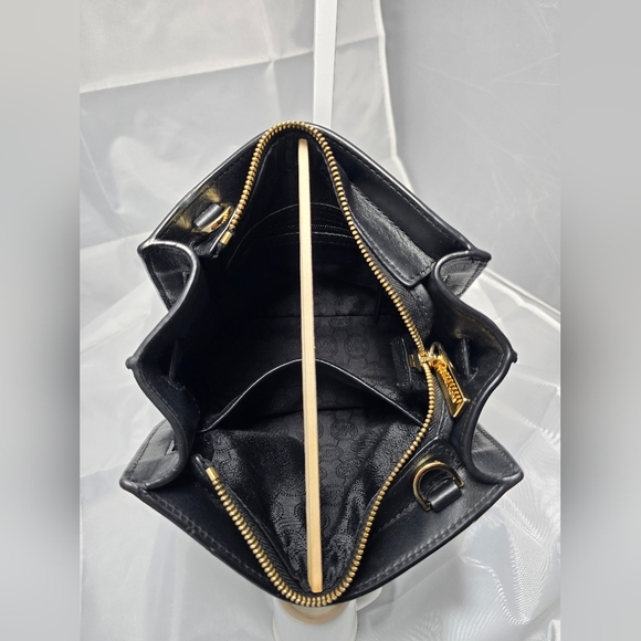 MICHAEL Michael Kors Hamilton Smooth Black Leather Crossbody Bag w/Gold Hardware - Picture 13 of 17